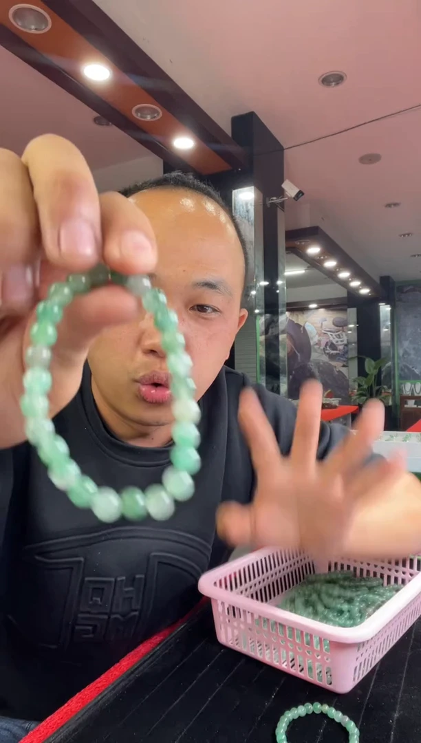 【闪购商品】石英质玉手链未镶嵌手串