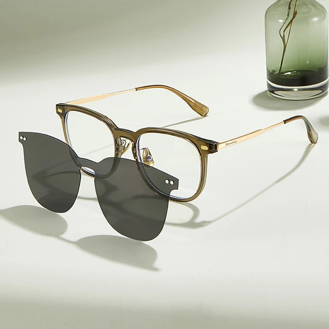 【700度内免费配】一镜四用磁吸墨镜女防蓝光偏光夹片眼镜