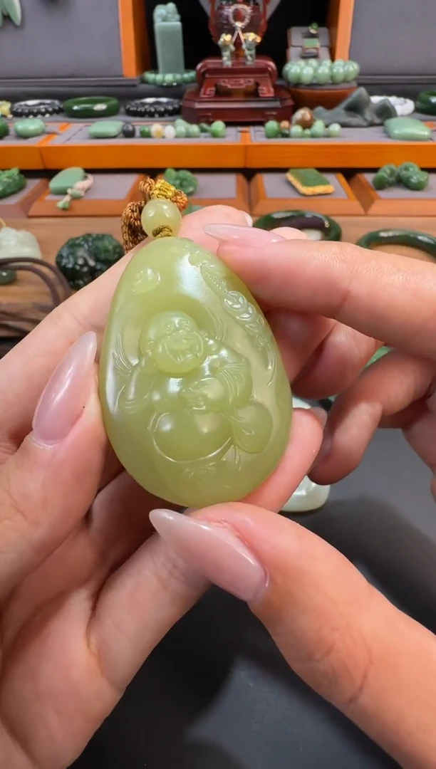 颈饰未镶嵌和田玉1