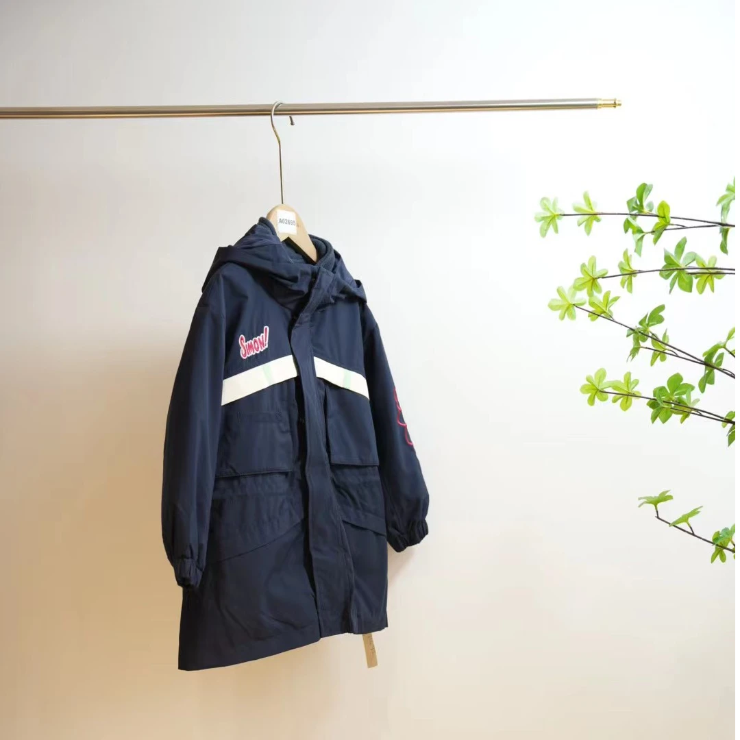 6734-藏青色字母刺绣印花两件套连帽外套
