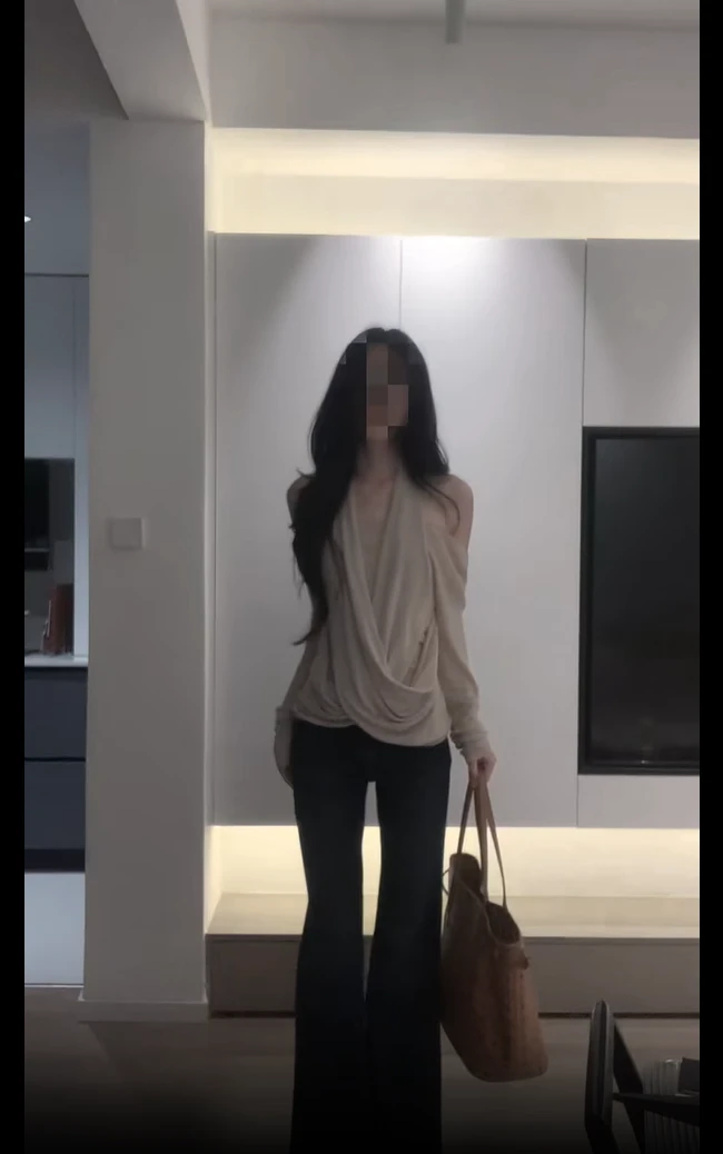 法式松弛感长袖T恤女秋季纯欲风宽松显瘦百搭上衣配牛仔裤两件套