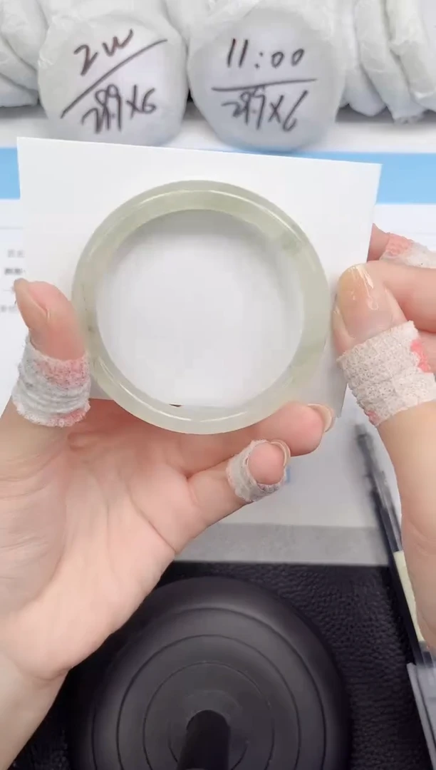 石英质玉手镯未镶嵌349-54.4