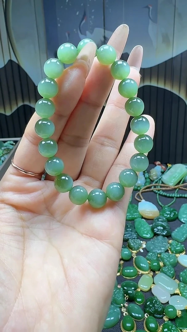 【闪购商品】和田玉挂件未镶嵌9+