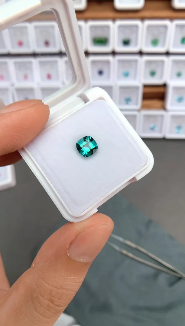 定制碧玺裸石未镶嵌1.7ct