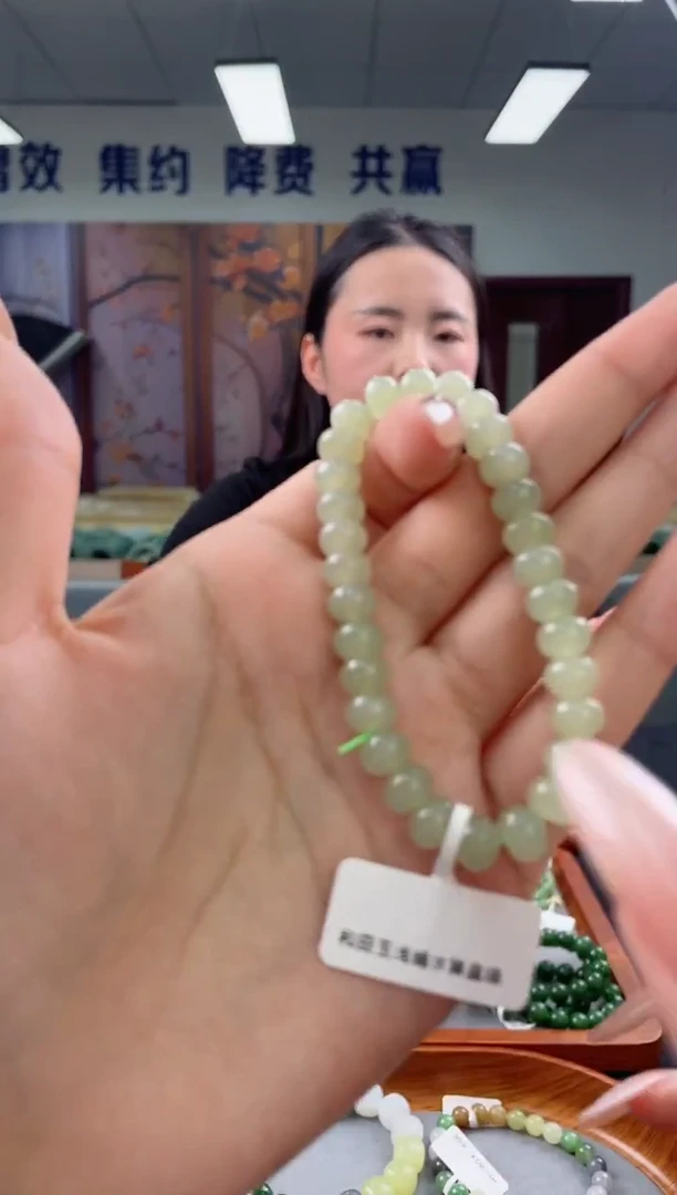 未镶嵌手串和田玉手串多样性发一