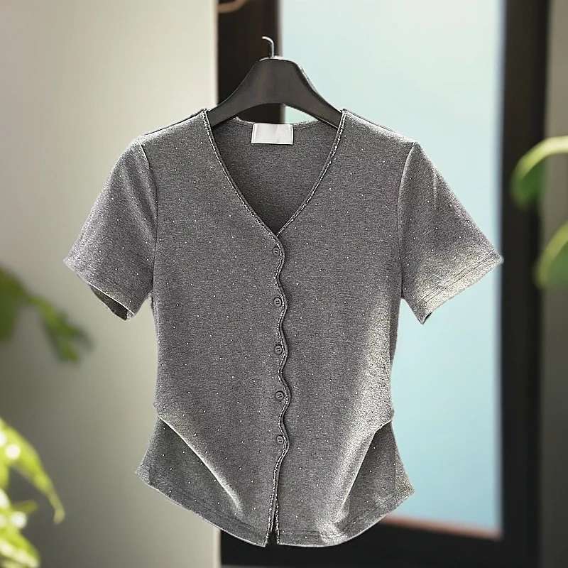 0594灰色复古v领短袖t恤女夏季新款洋气减龄波浪纹时尚修身上衣