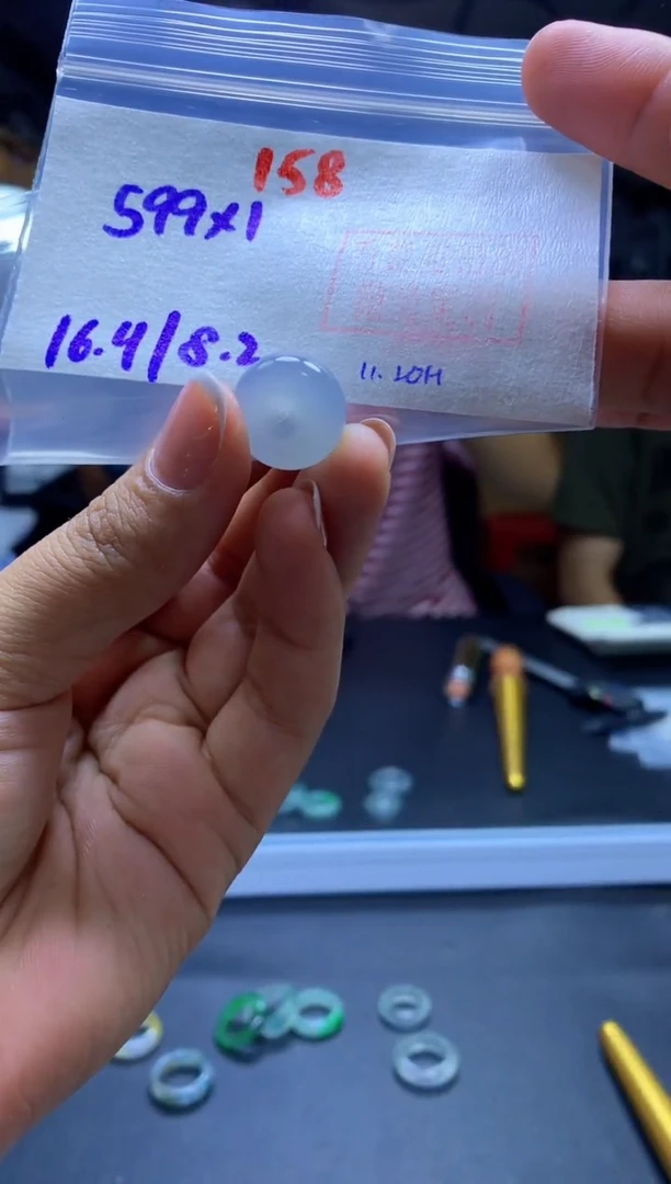 未镶嵌定制翡翠扣子#599元-毛货需精细抛光