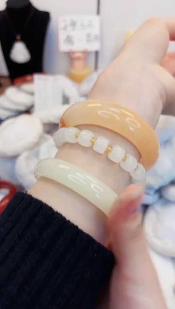 【闪购商品】石英质玉手镯未镶嵌18-财气镯-圈口56