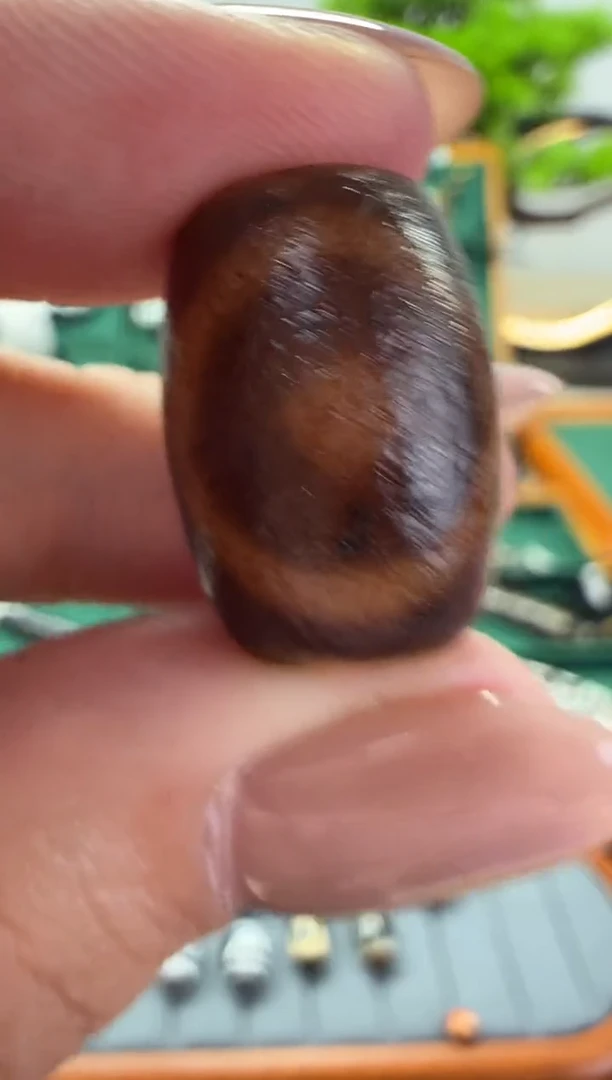 玛瑙/玉髓（覆膜）颈饰未镶嵌36.（微瑕）
