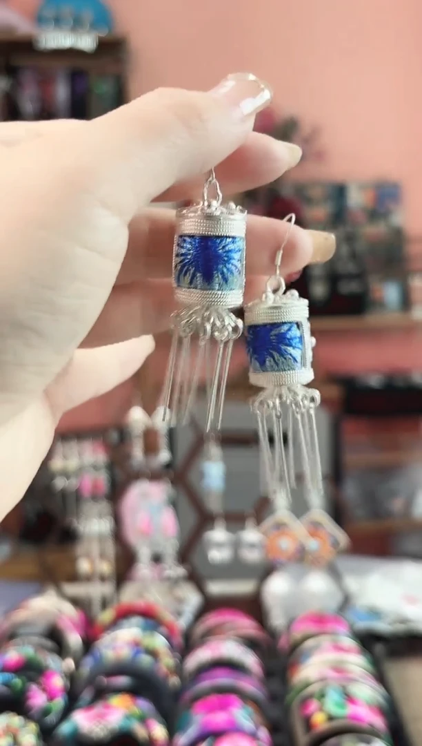 艺枝独绣手工饰品75