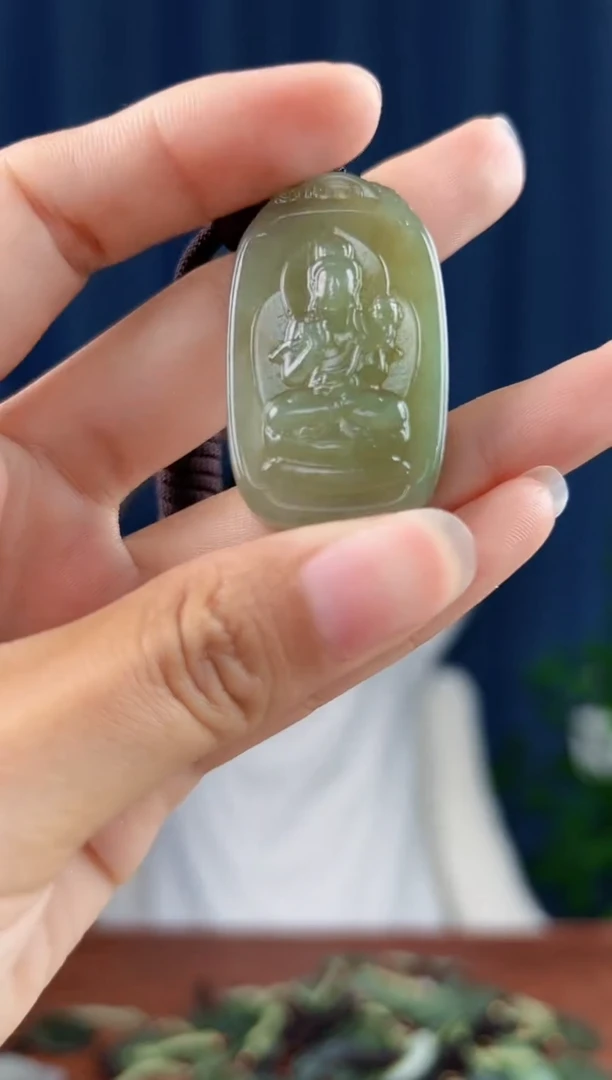 未镶嵌和田玉挂件拍一发一，多样性发货