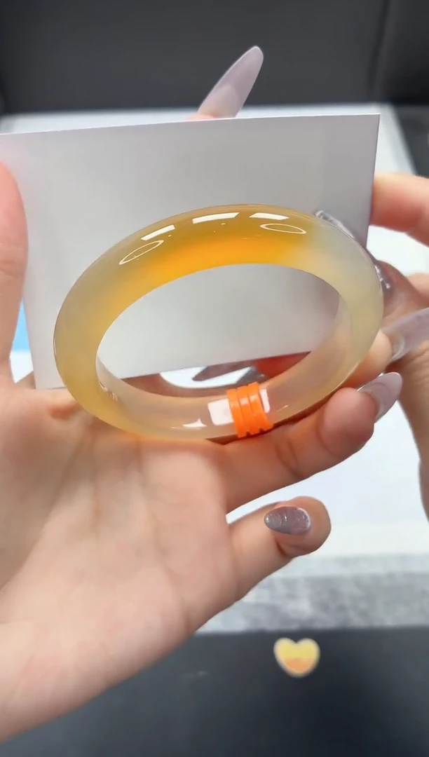 石英质玉手镯未镶嵌85/香槟57.8