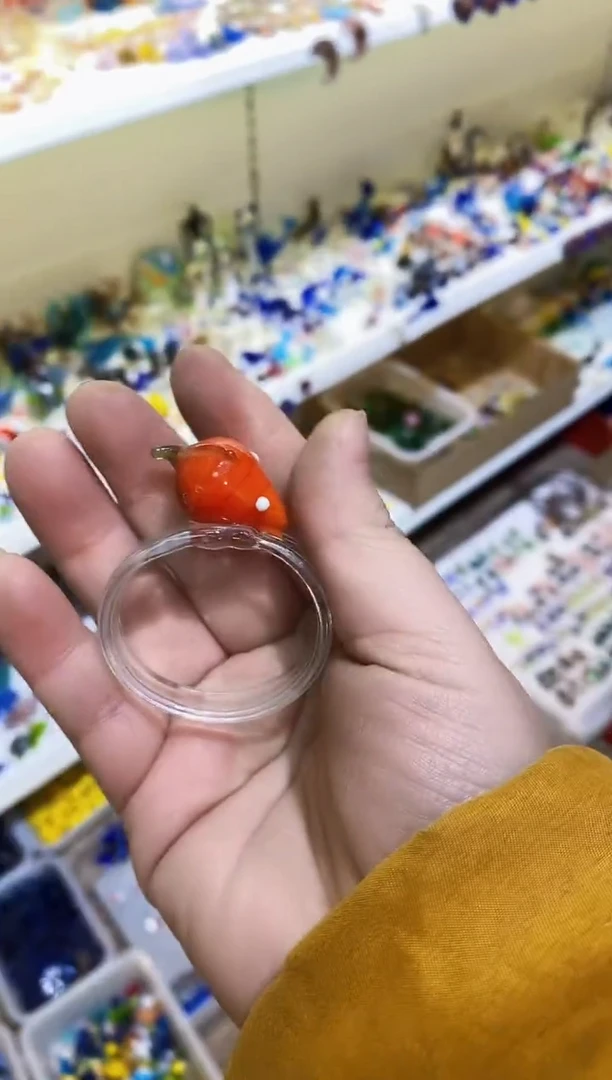 【闪购商品】琉璃手工艺品草莓毛巾扣