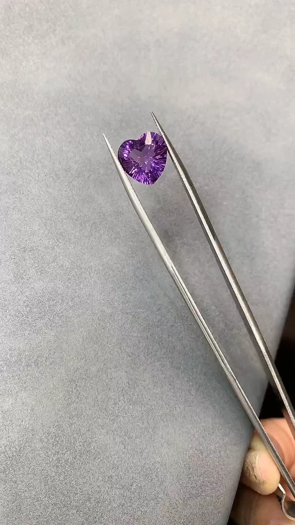未镶嵌笔搁紫晶紫水晶裸石多样性发一颗