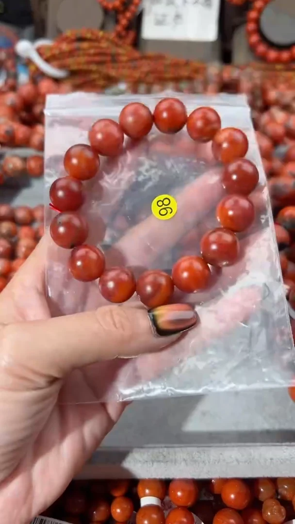 【闪购商品】南红玛瑙手串未镶嵌14+