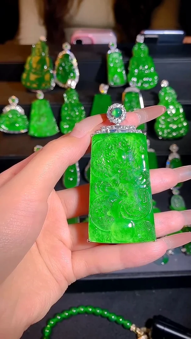 颈饰银S925镶嵌翡翠、、