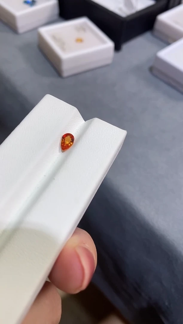 裸石蓝宝石0.54ct蓝宝石