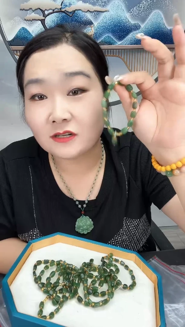 石英质玉和玉田滴流手串未镶嵌和玉田滴流手串