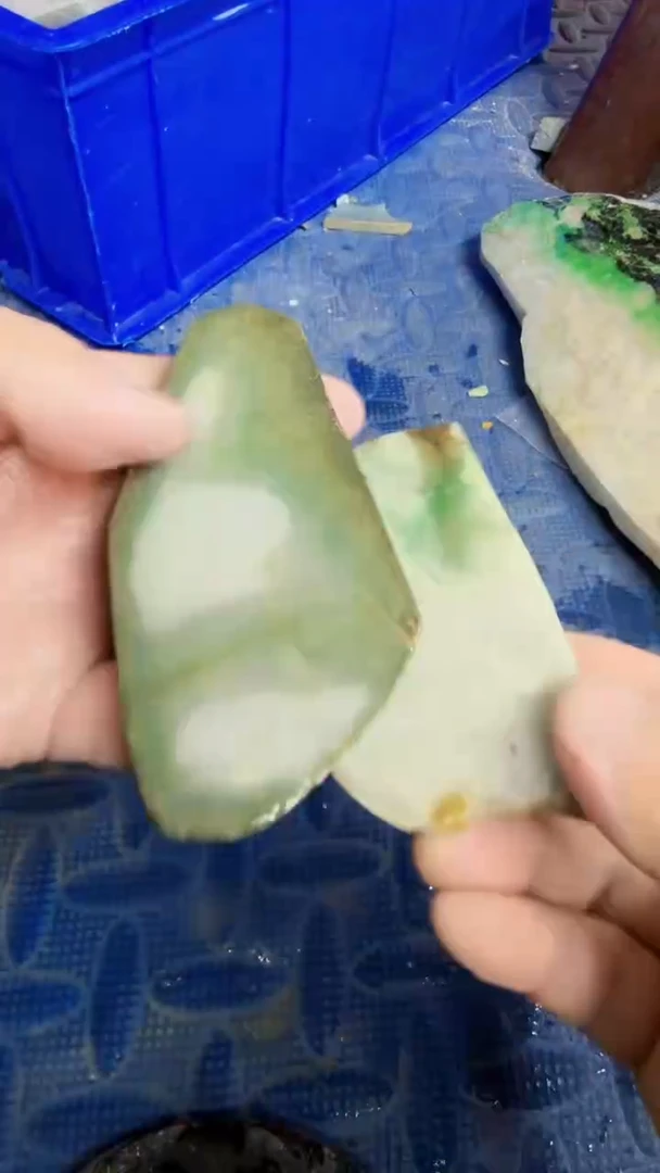 翡翠挂件未镶嵌天然翡翠148