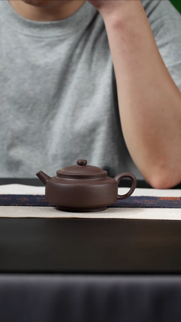 茶壶紫砂特紫泥周盘，140cc