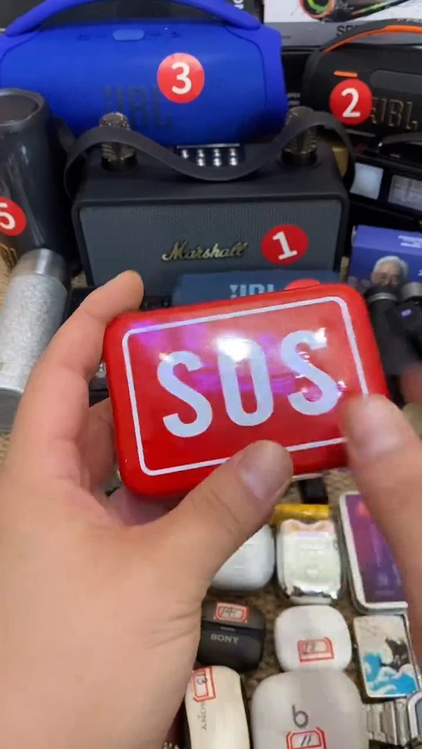 瓷片闪购商品 如图所示