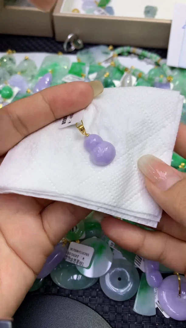 颈饰未镶嵌翡翠天然缅甸A货翡翠