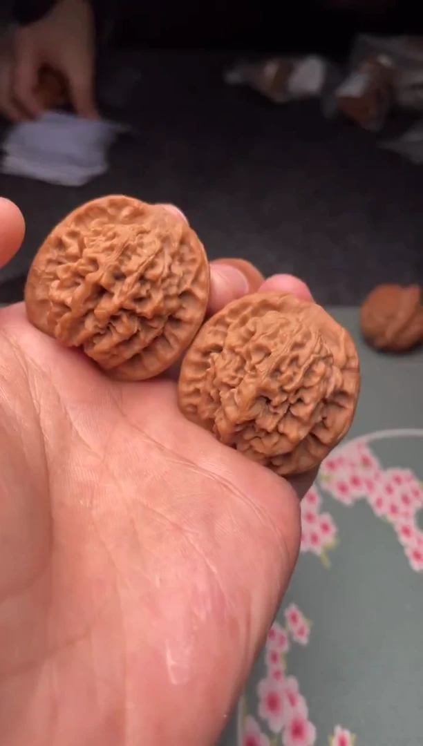 把件文玩核桃a17  秦闷 37尺