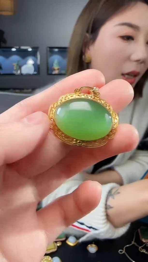 【闪购商品】和田玉吊坠(不含链)18K金镶嵌1