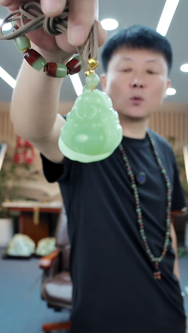 合金蛇纹石玉吊坠多样式发货随机发一