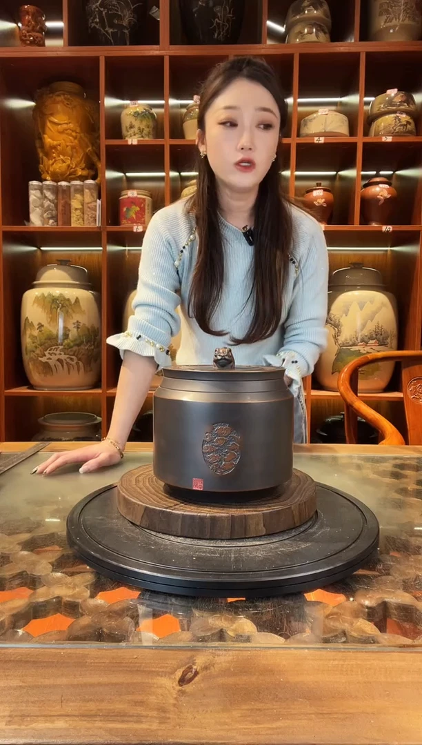 罐云南建水紫陶茶罐