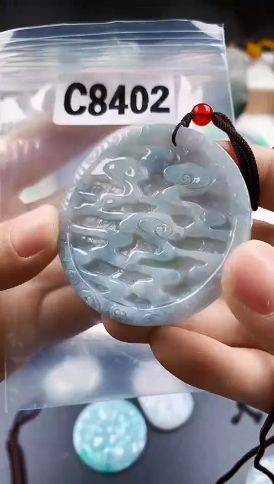 颈饰未镶嵌翡翠天然翡翠吊坠挂件