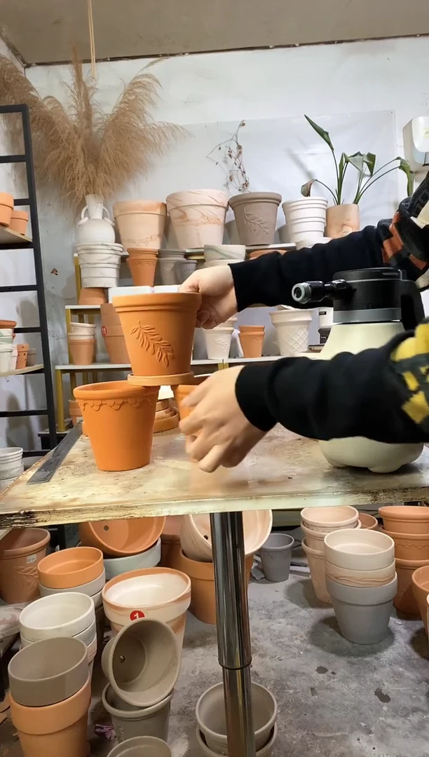 瑕疵无售后13*13红陶浮雕随机 3盆3托