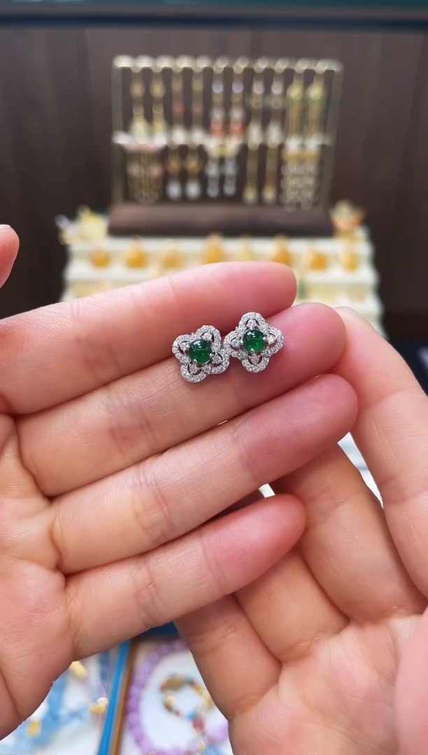 【闪购商品】翡翠耳饰银S925镶嵌翡翠耳钉
