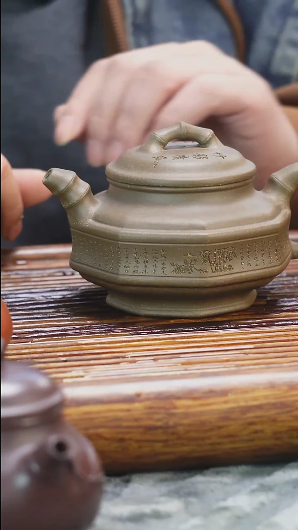 茶壶紫砂老青段刻绘双线竹鼓汉瓦