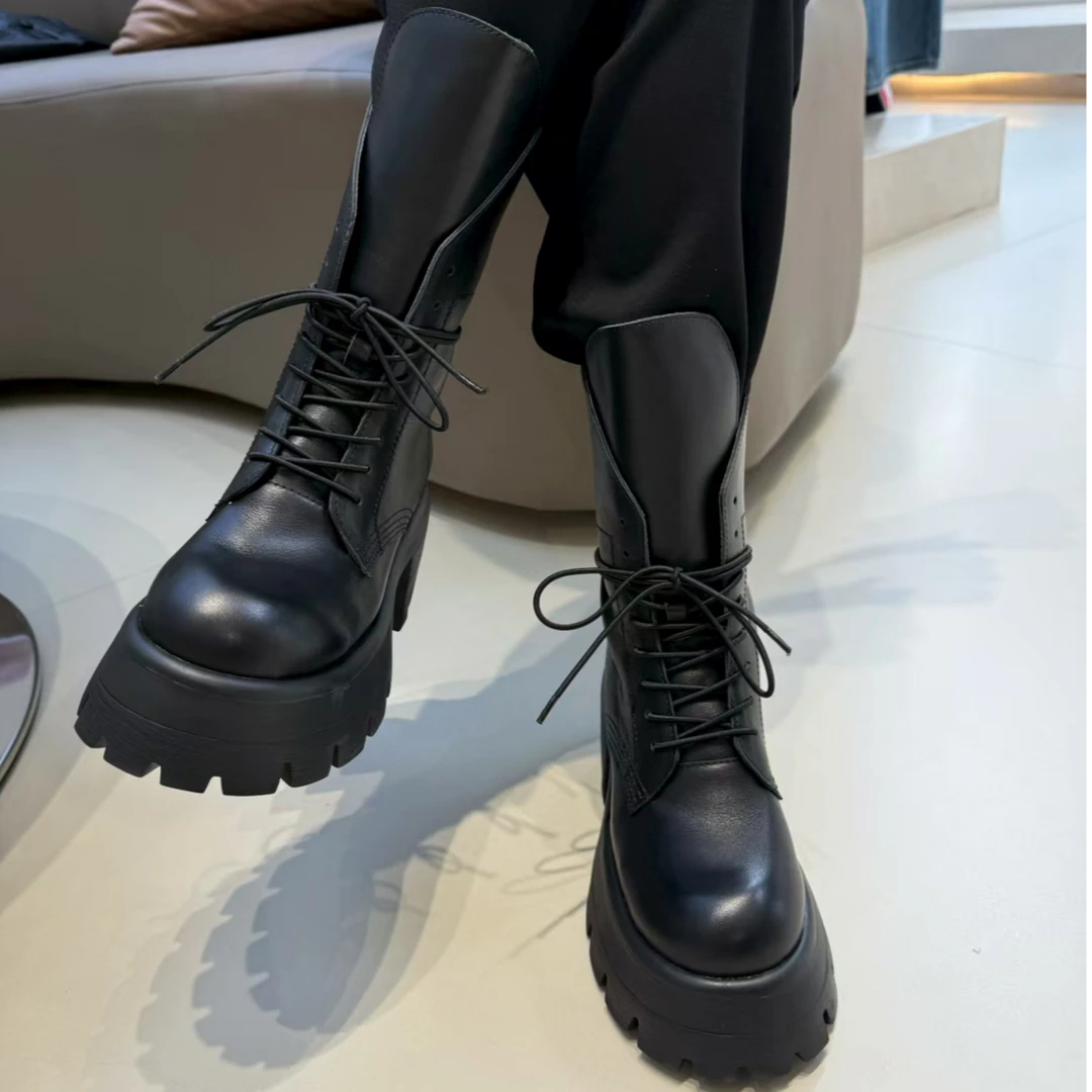 迷巧时尚新款百搭真皮厚底中筒英伦风圆头马丁靴