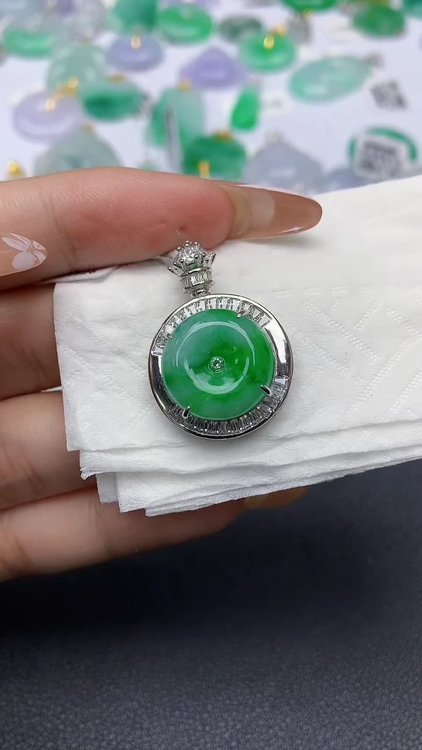 颈饰银S925镶嵌翡翠a货假一赔三支持复检百元上9元证书费自理