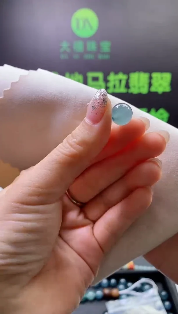 翡翠未镶嵌颈饰聪**院0399102620