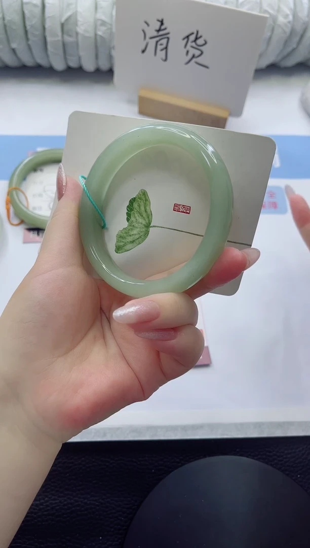 未镶嵌手镯石英质玉多样性发货C44-63