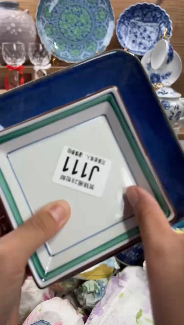 瓷片S***y     J111