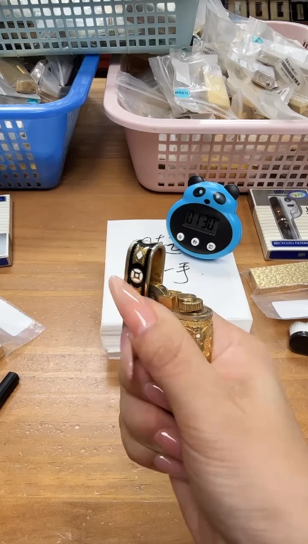 纯铜闷**钱卡家金珐琅
