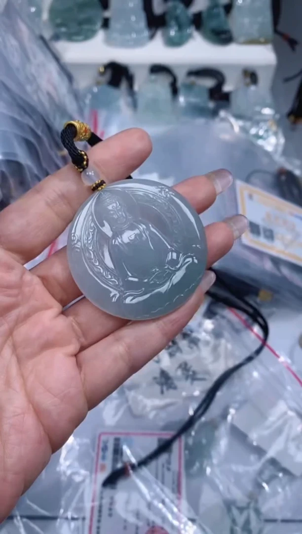 颈饰未镶嵌翡翠吊坠