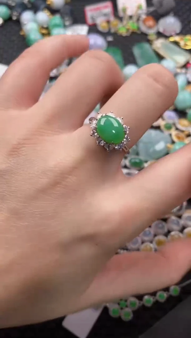 银S925镶嵌戒指翡翠666              3
