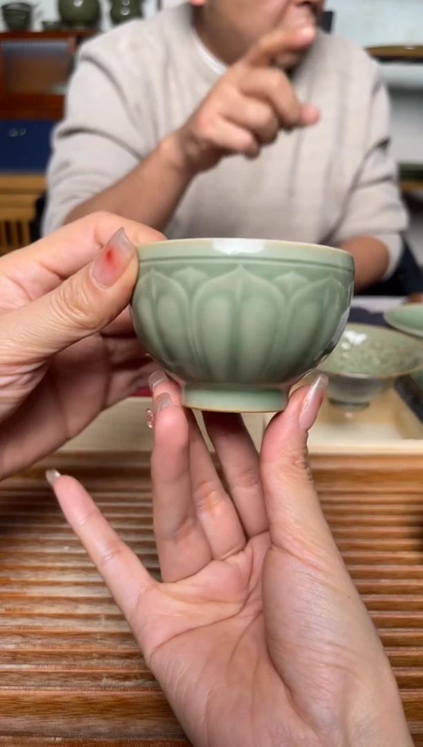 【闪购商品】其他青瓷莲瓣主人杯