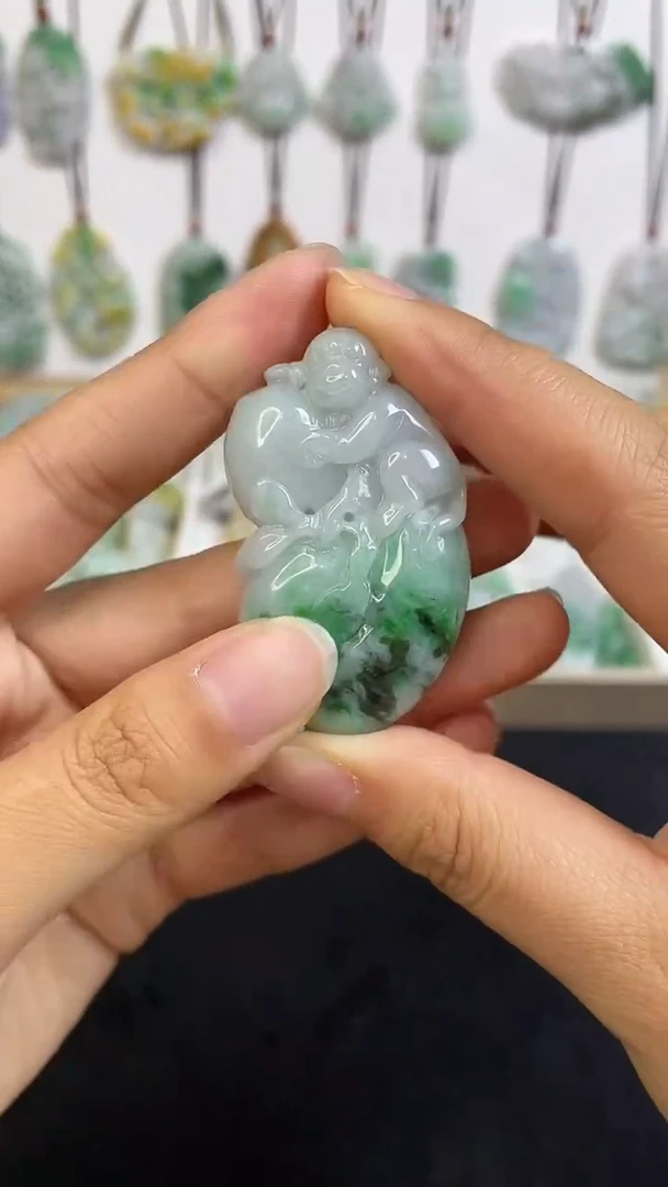 颈饰未镶嵌翡翠1