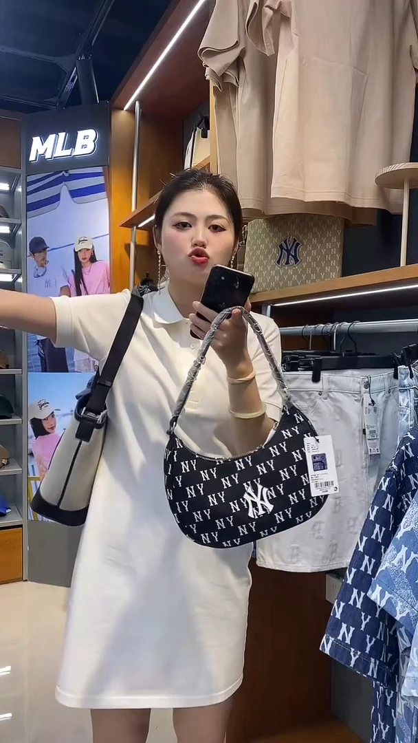 腋下包黑色ny标11