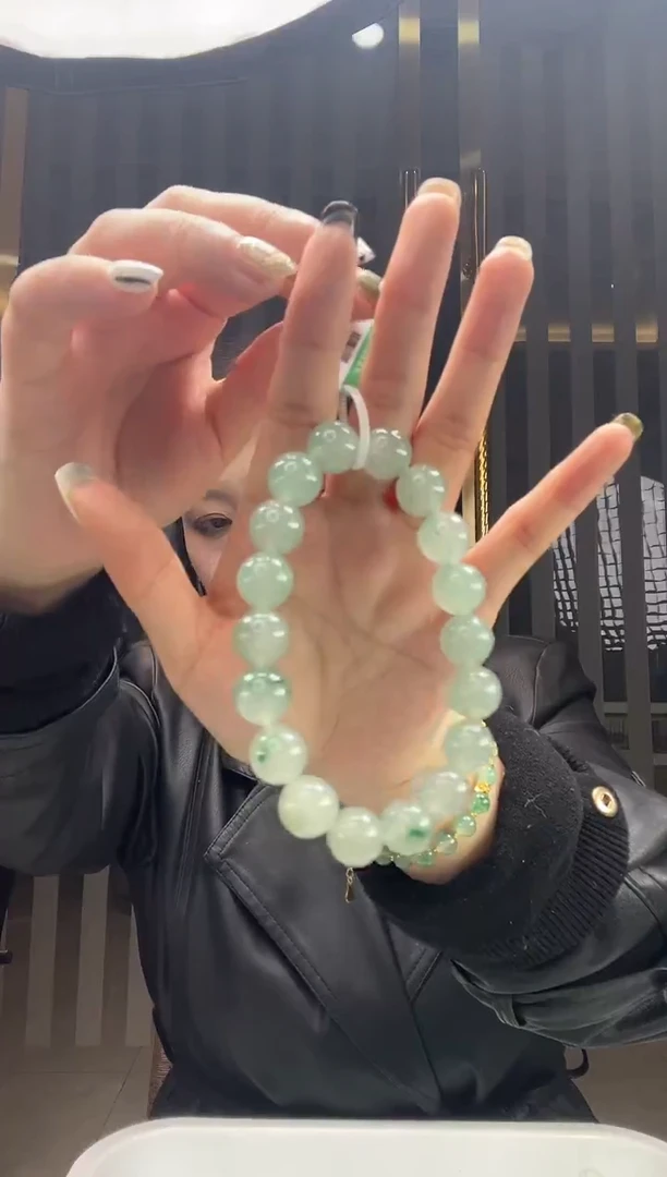 未镶嵌手镯石英质玉44