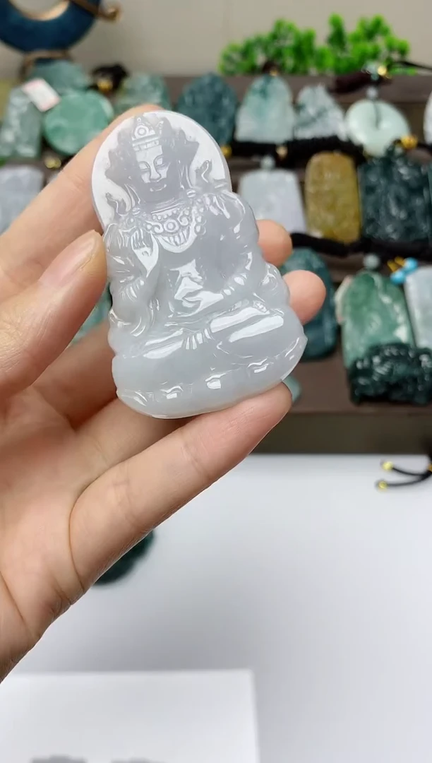 翡翠未镶嵌颈饰