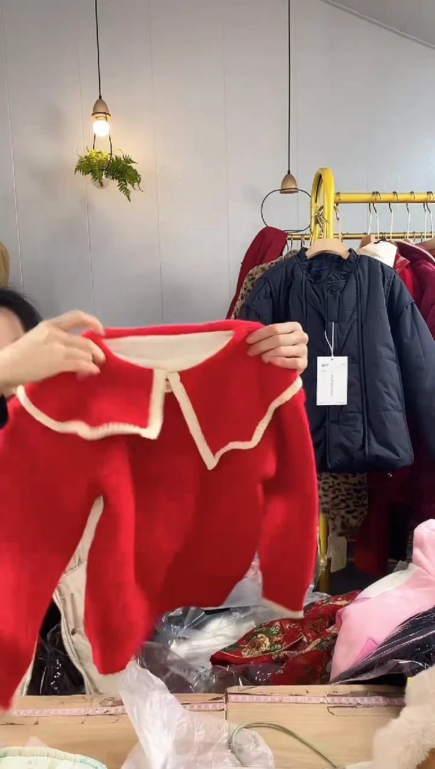 130加绒翻领红毛衣【少领带【516