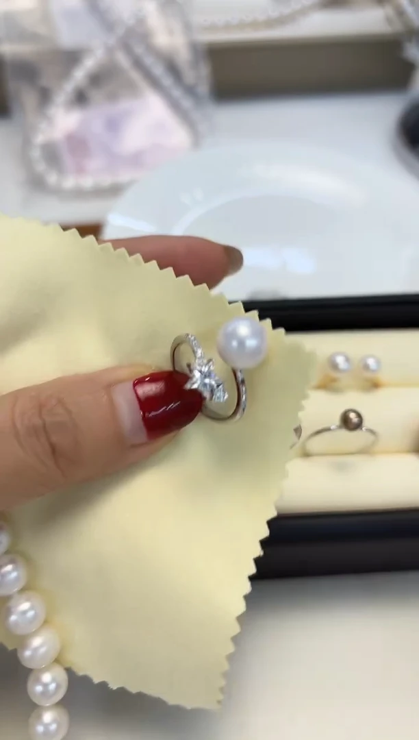 银S925镶嵌戒指淡水珍珠吉**宝白珠戒指