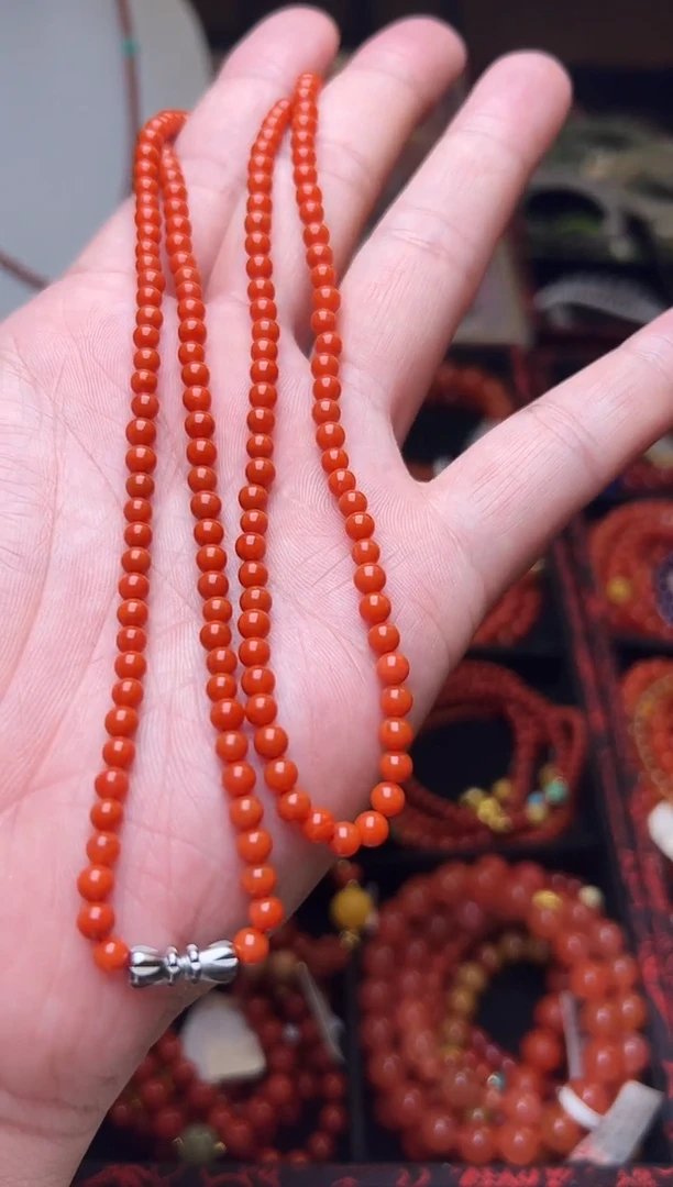 南红玛瑙未镶嵌颈饰l****王南红小米珠长链